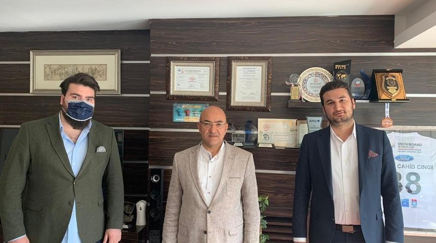 Armada Kayak ve Snowboard Kul&uuml;b&uuml;&rsquo;nden Cıngı ve Cabbar&rsquo;a ziyaret
