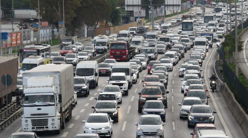 İstanbul'da tatil trafiği başladı! 