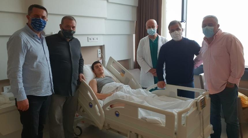 Bursasporlu orta saha oyuncusu ameliyat oldu