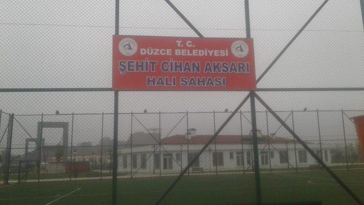 Caddelerdeki tabelalar ışıklandırıldı G2