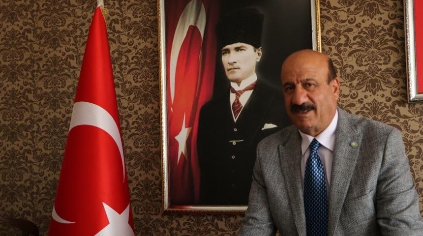 Başkan Kırkpınar&rsquo;dan Kandil ve Cumhuriyet Bayramı mesajı