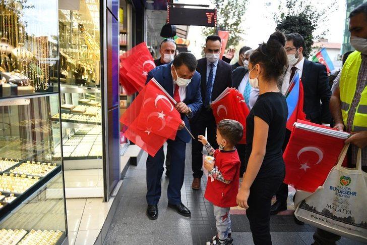 Cumhuriyet kortej yürüyüşü ilgi gördü G2