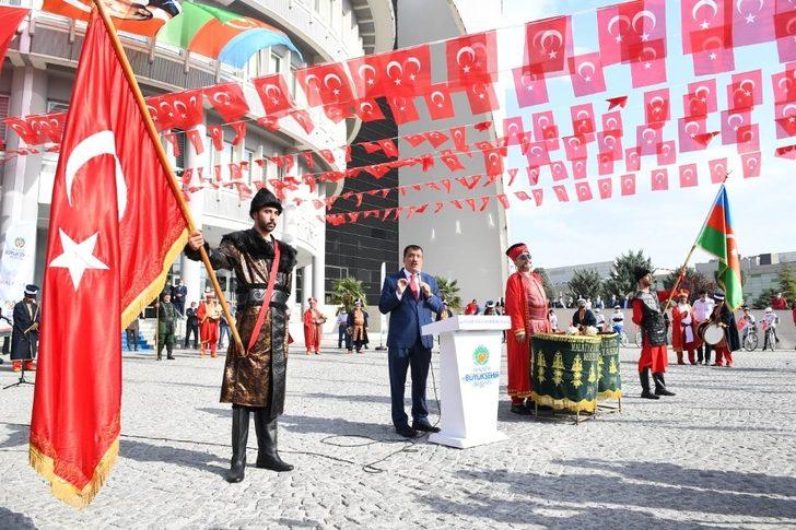 Cumhuriyet kortej yürüyüşü ilgi gördü G5