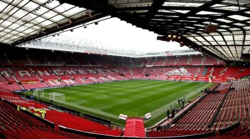 Manchester United, stadını 23 bin 500 taraftarı ağırlayabilecek şekilde d&uuml;zenledi