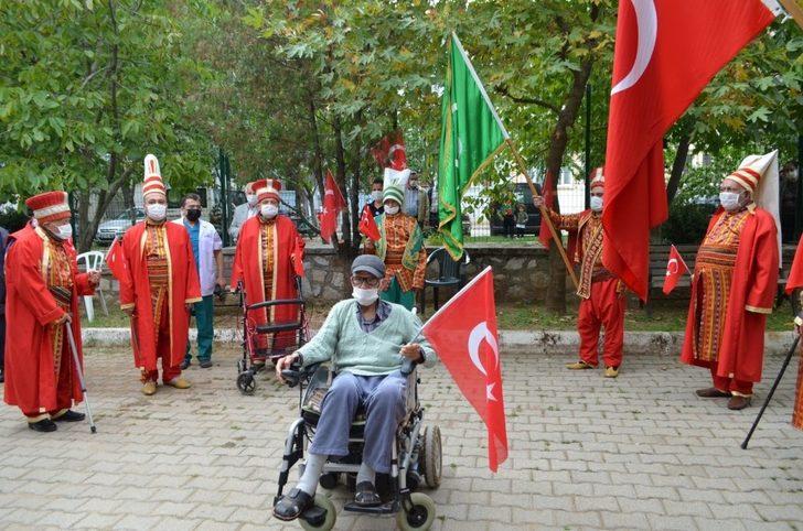 Huzurevi Mehter Takımı ilk gösterisini yaptı G1