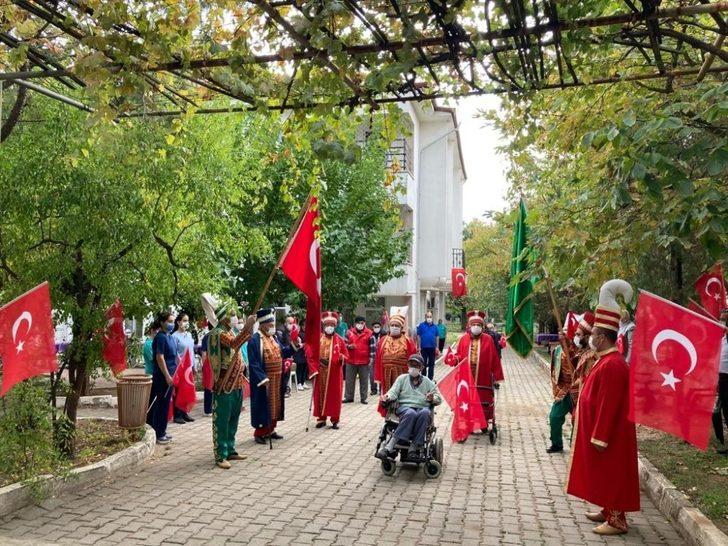 Huzurevi Mehter Takımı ilk gösterisini yaptı G3