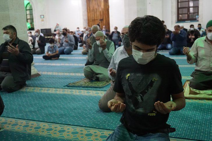 Mevlit Kandili dualarla idrak edildi G4