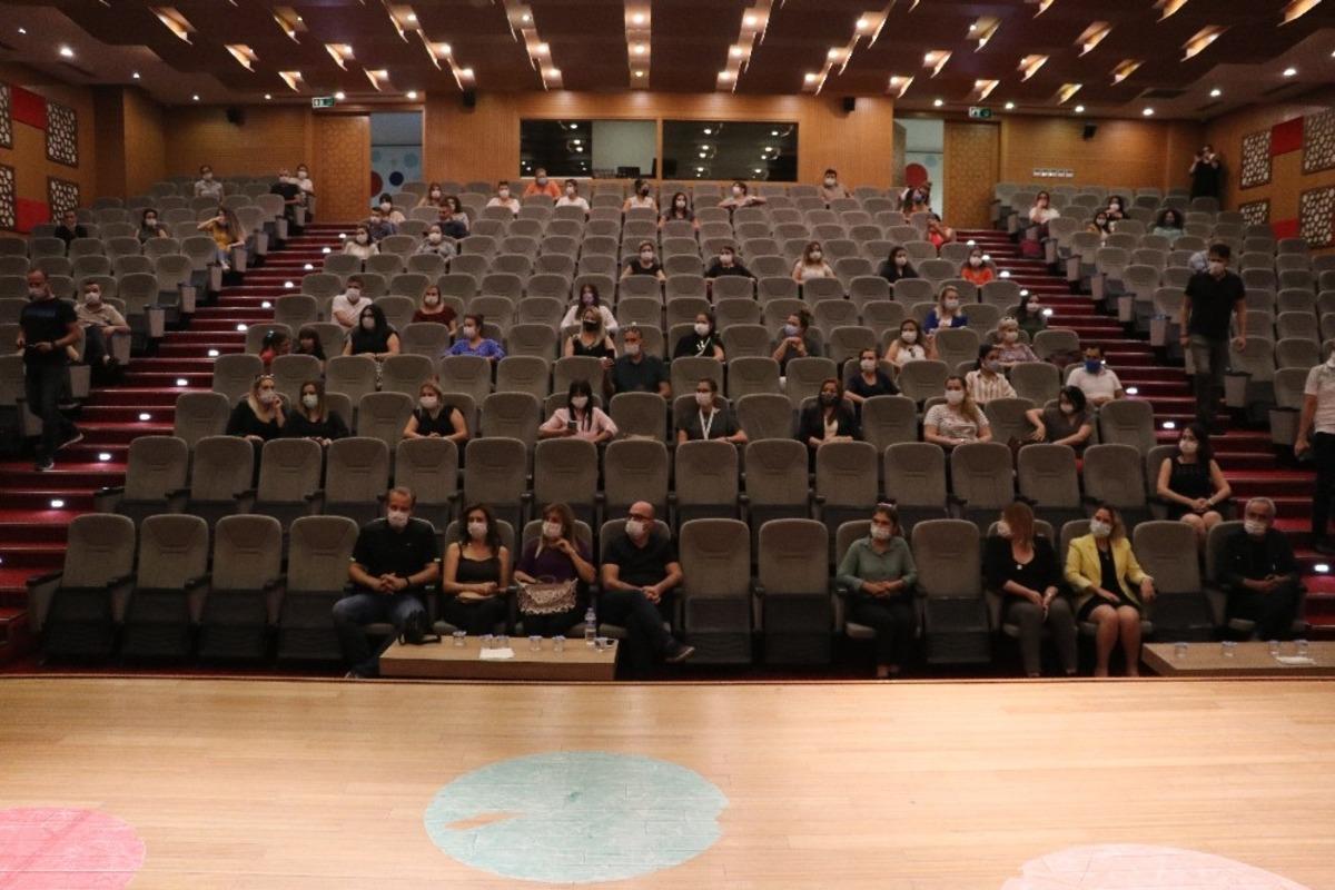 Doğa Koleji&rsquo;nde &ouml;ğretmenler i&ccedil;in seminer