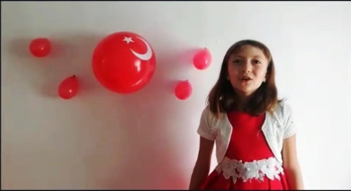 Uzaktan eğitim &ouml;ğrencilerinin 29 Cumhuriyet Bayramı kutlaması