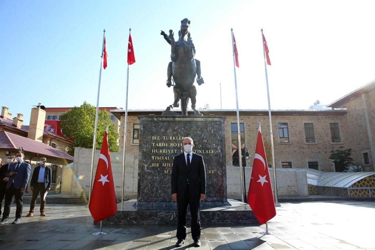 Bayburt&rsquo;ta Cumhuriyet Bayramı t&ouml;renle kutlandı