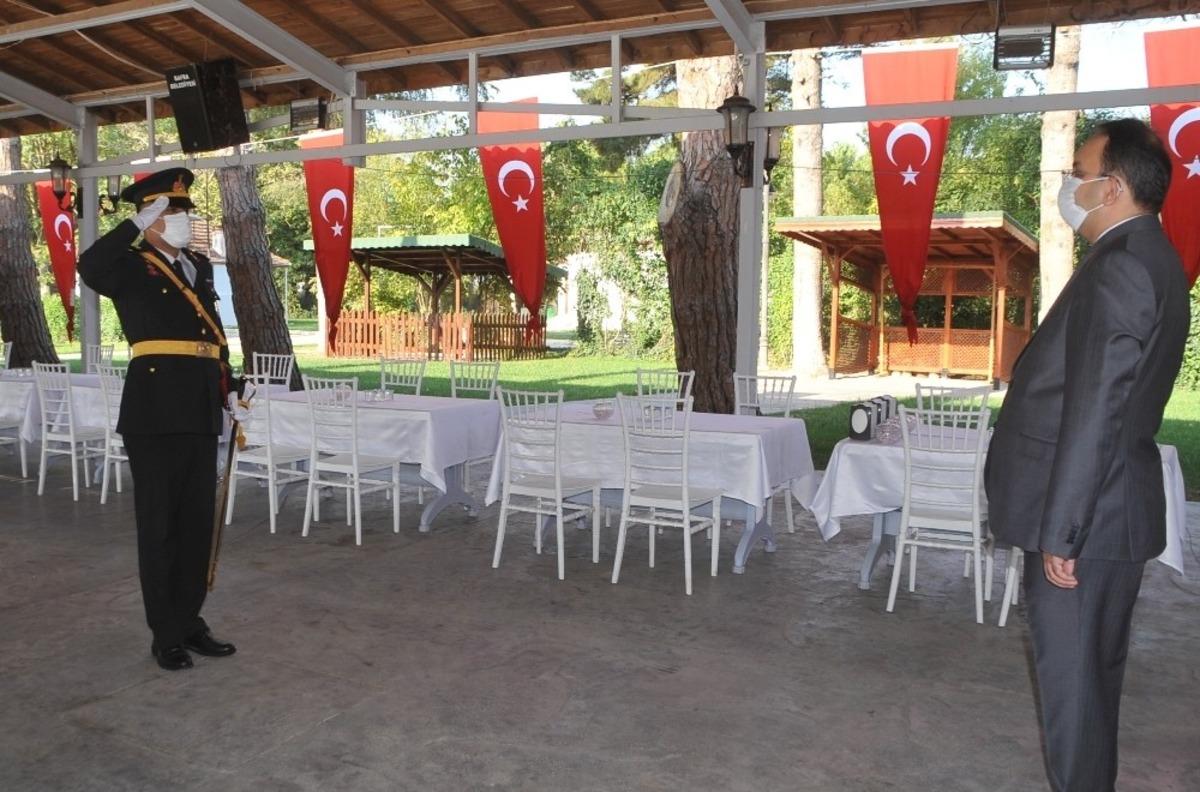 Bafra&rsquo;da tebrikat t&ouml;reni