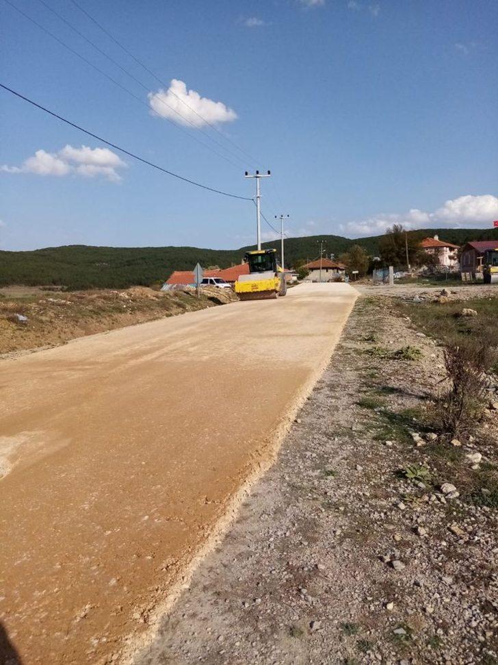 Dumlupınar’da köy yolu çalışmaları G3