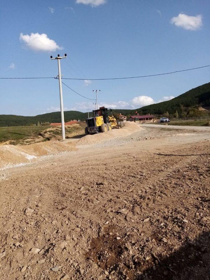 Dumlupınar’da köy yolu çalışmaları G4