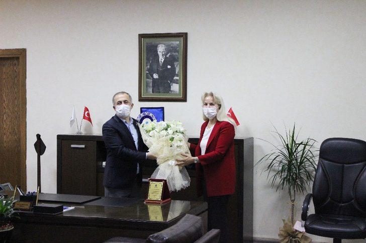 SAÜ Eğitim Fakültesinde devir teslim G2