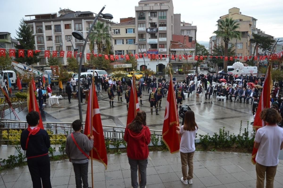 Biga&rsquo;da Cumhuriyet Bayramı coşkusu