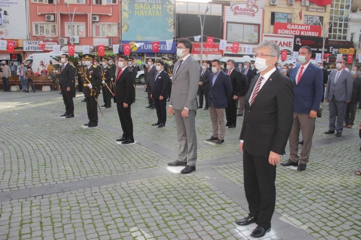 29 Ekim Cumhuriyet Bayramı Edremit&rsquo;te kutlandı