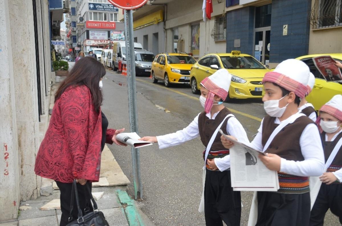&Ccedil;ocuklar &ldquo;Cumhuriyet&rdquo;i haber verdi