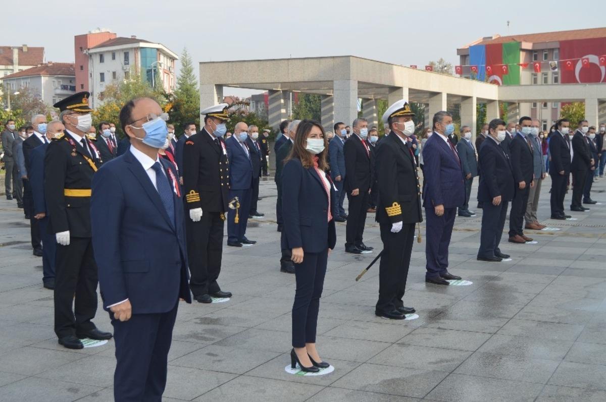 Cumhuriyet Bayramı Bartın&rsquo;da t&ouml;renle kutlandı