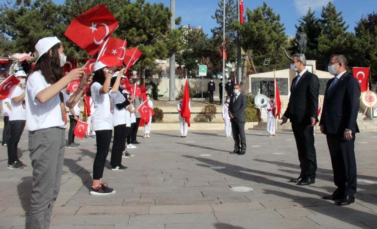 Yozgat&rsquo;ta Cumhuriyet bayramı kutlandı
