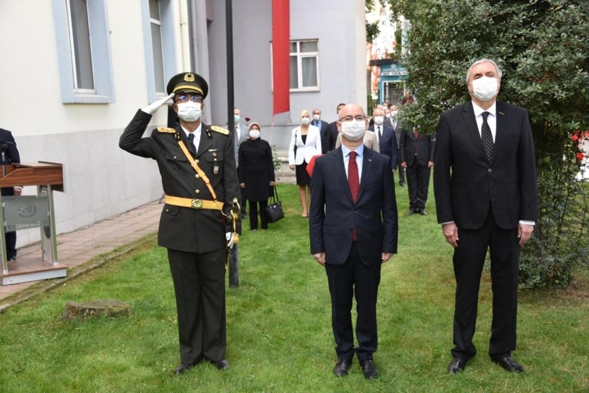 Boz&uuml;y&uuml;k&rsquo;te 29 Ekim Cumhuriyet Bayramı t&ouml;renle kutlandı