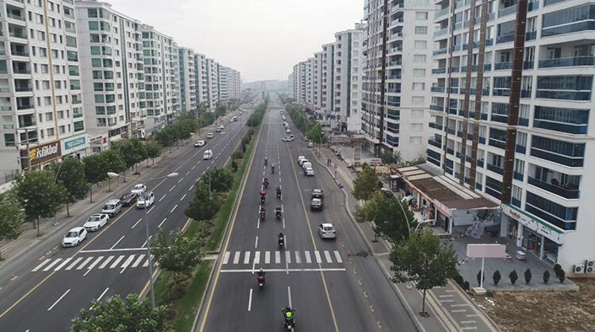 Diyarbakır'da 29 kilometrelik 29 Ekim konvoyu