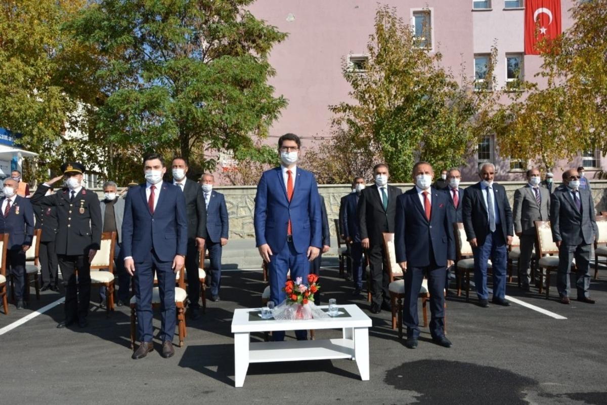 Aşkale&rsquo;de Cumhuriyet Bayramı kutlandı