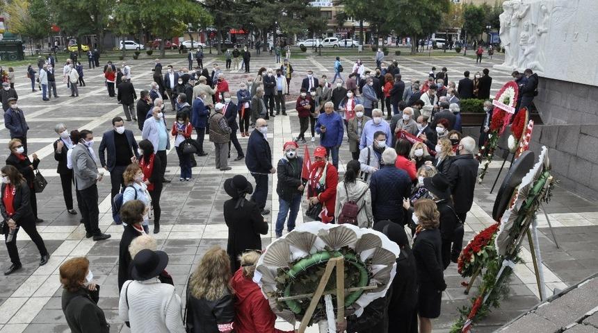 Sosyal mesafesiz bayram kutlaması tedirgin etti