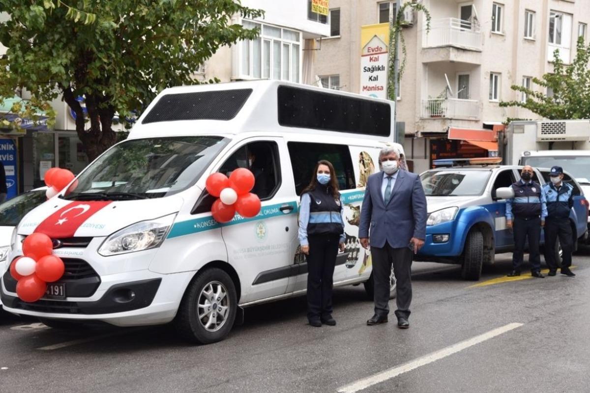 Manisa sokaklarında 29 Ekim coşkusu