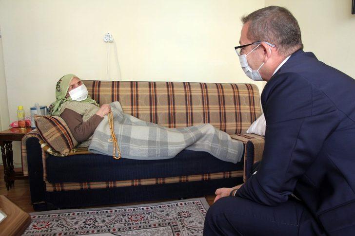 Vali Polat’tan Cumhuriyet çınarlarına ziyaret G4