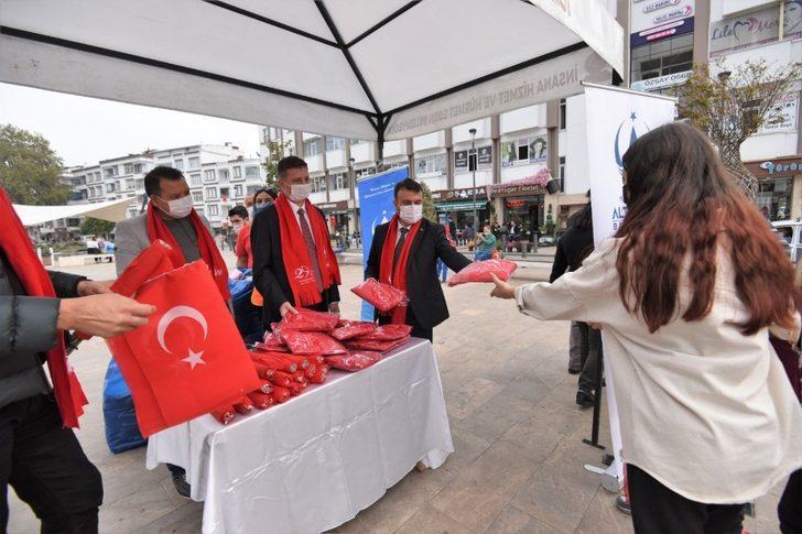 Altınordu Belediyesi, Cumhuriyet Bayramı’nda vatandaşları unutmadı G4