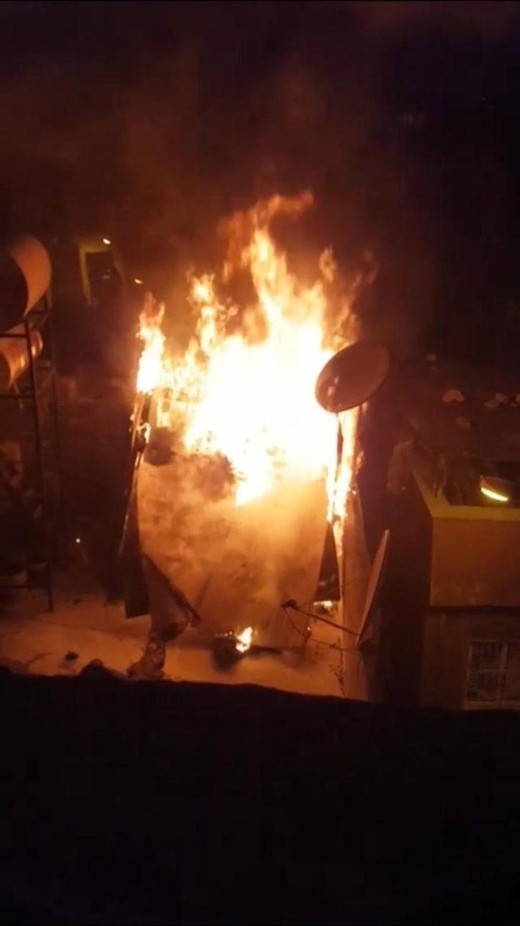 Evin odunluğunda çıkan yangın korkuttu G2