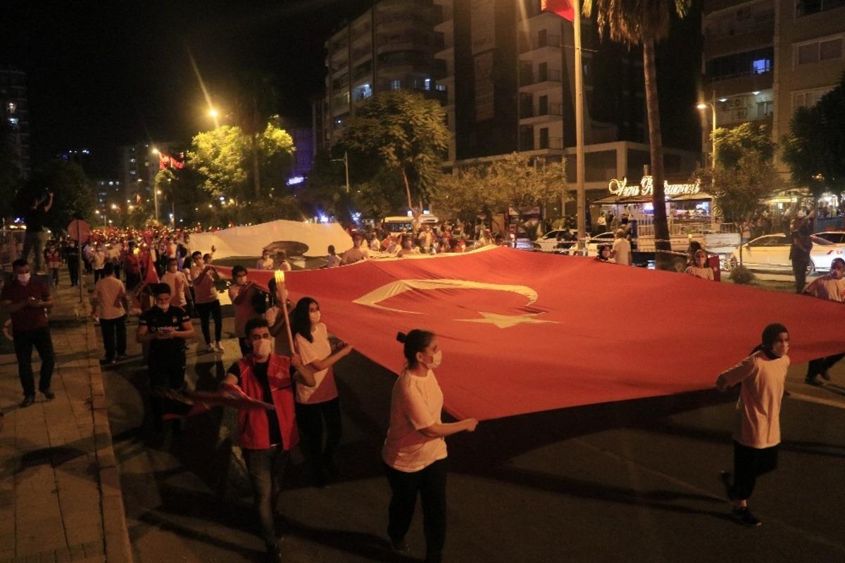 Adana&rsquo;da Cumhuriyet&rsquo;in 97 yılı coşkuyla kutlandı