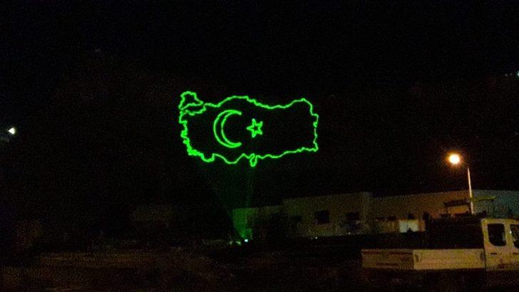 Kars’ta bayrak ve Atatürk temalı lazer gösterisi G2