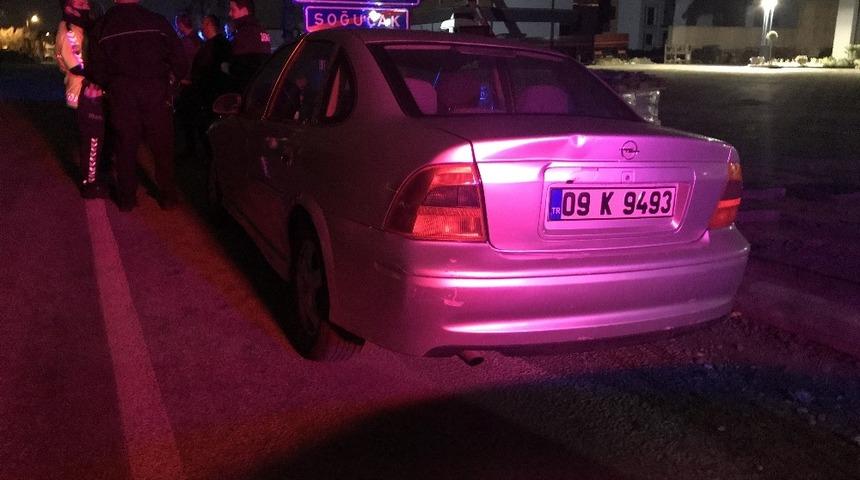 Karısı otomobili aldı, kocası &ccedil;alındı sandı