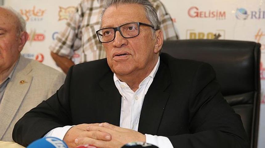 Mesut Yılmaz: 1991-99 yılları arasında üç kez başbakanlık yapan siyasetçi