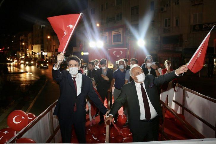 Erdemli’de iş makineleri cumhuriyet konvoyuna renk kattı G2