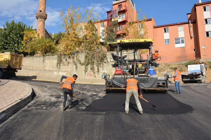 Şemdinli’de sıcak asfalt çalışması G3