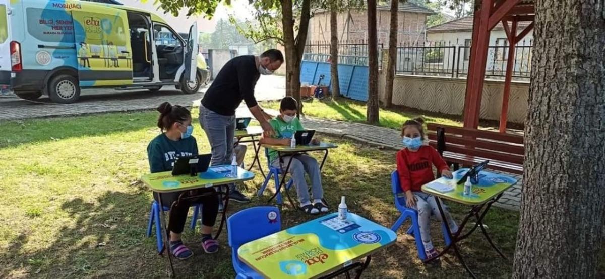 EBA Destek aracı &ouml;ğrencilerle buluşuyor