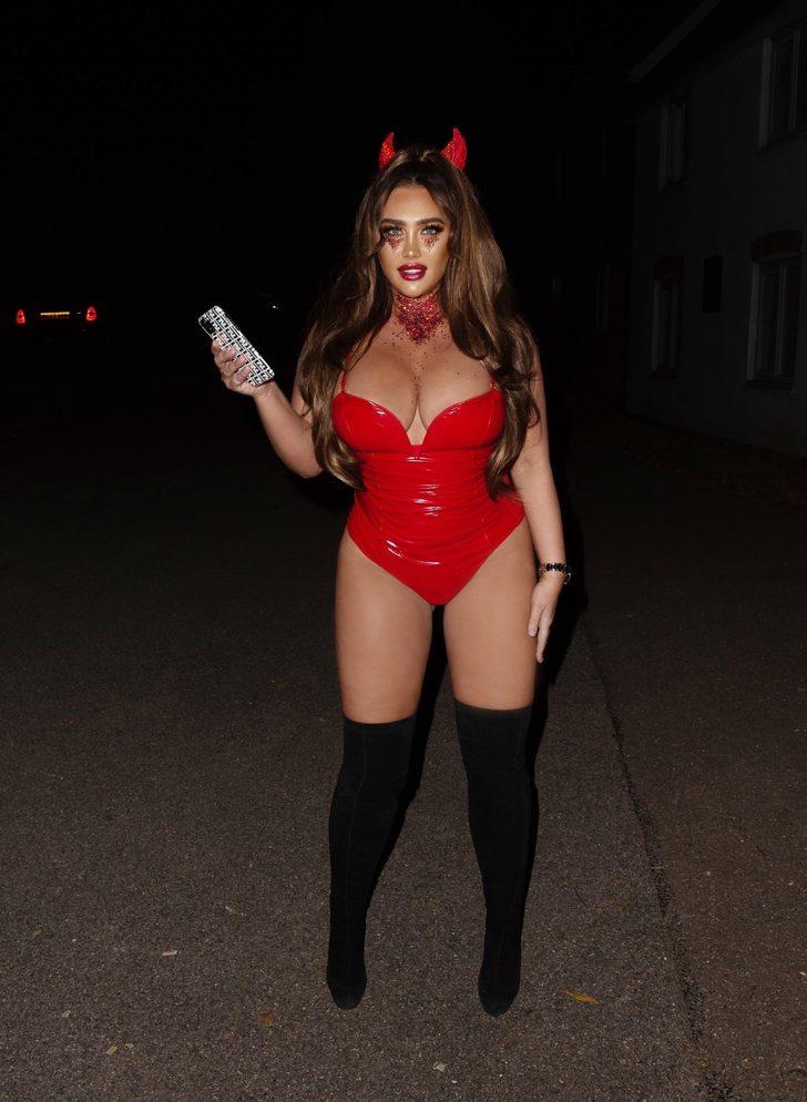Lauren Goodger Cadılar Bayramı ruhuna erken girdi G4