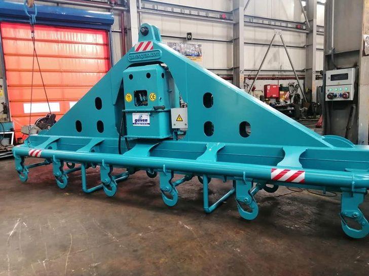 Batı Afrika ülkelerine 8 adet uzaktan kumandalı kepçe ihraç edildi G2