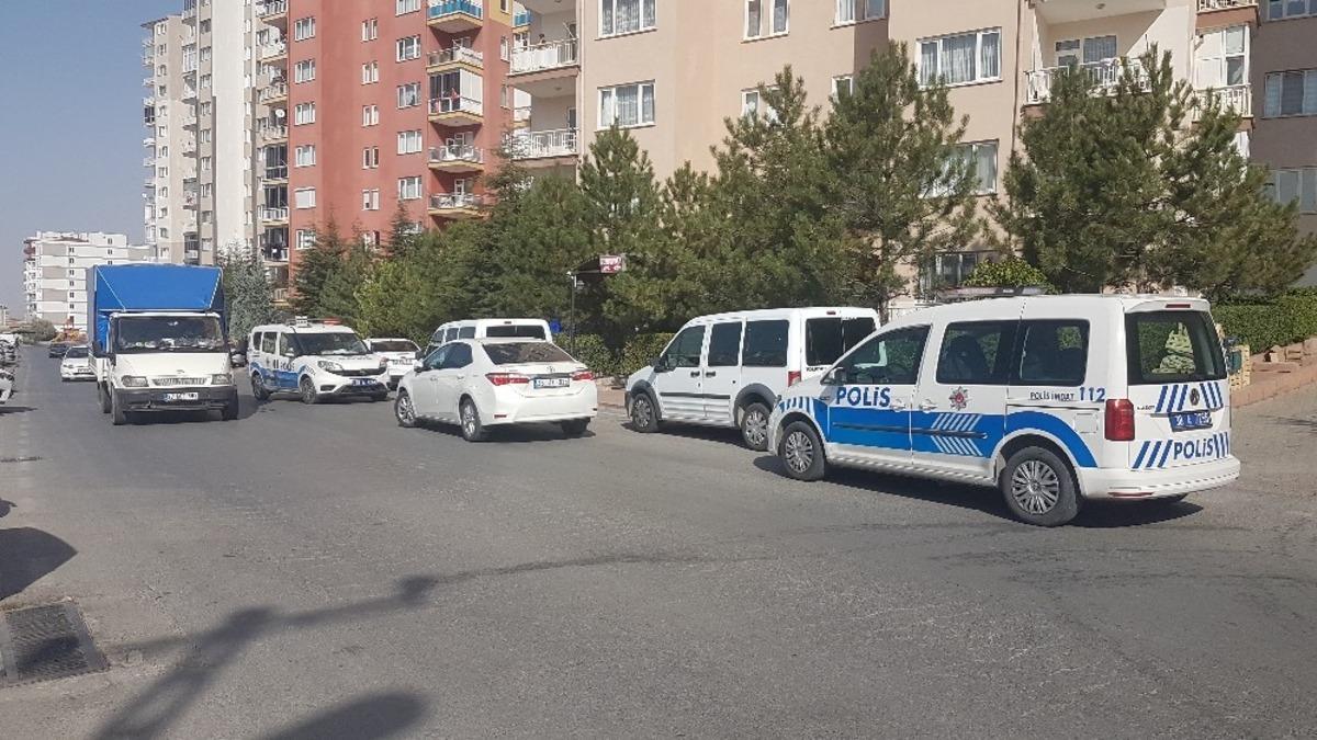 Silahla başına ateş eden şahıs kurtarılamadı