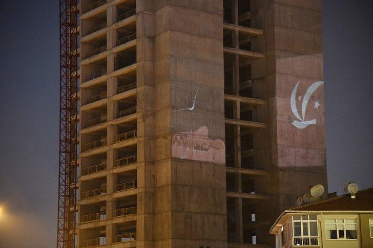 Kadıköy duvarlarında ’Cumhuriyet’ sergisi G2