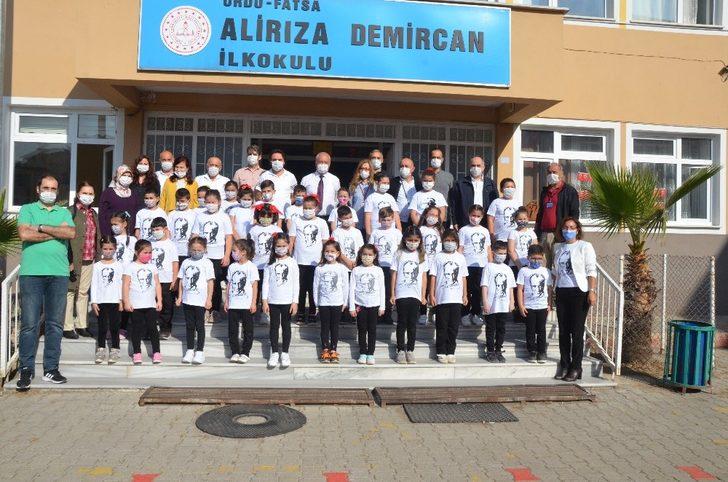 Öğrencilerin isteğini müdür amcaları kırmadı G2