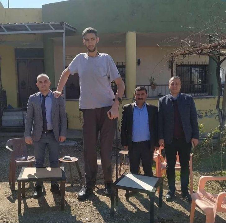 Dünyanın en uzun insanı Sultan Kösen, koronavirüse yakalandı