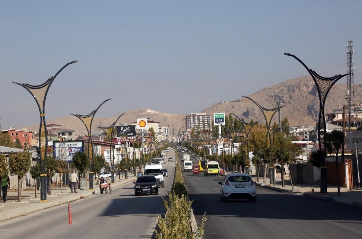 Hacıbekir Caddesi asfaltlanıyor