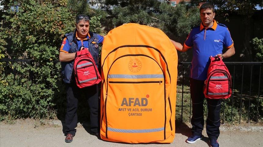 Deprem &ccedil;antasında neler olmalı? İşte AFAD&rsquo;ın paylaştığı deprem &ccedil;antasında olması gerekenler