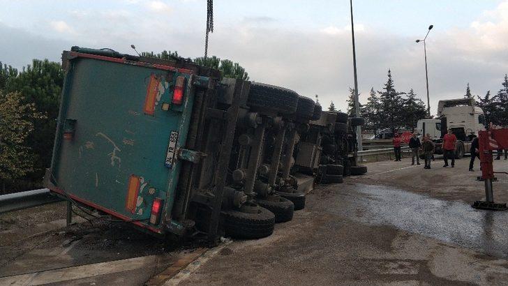 Samsun’da katı atık transfer aracı tır devrildi: 1 yaralı G2