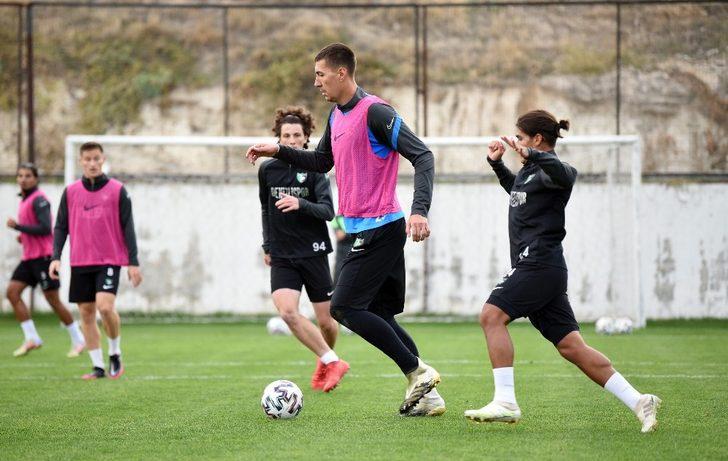 Yeşil siyahlı takım 3 günlük aranın ardından antrenmanlara başladı G2