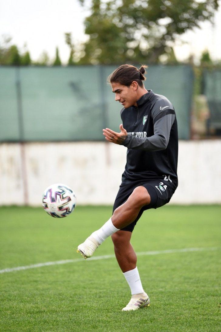 Yeşil siyahlı takım 3 günlük aranın ardından antrenmanlara başladı G5