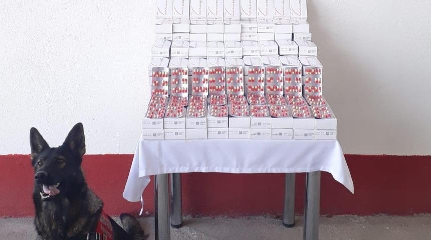 Yolcu otob&uuml;s&uuml; ile uyuşturucu getiren zanlı yakalandı